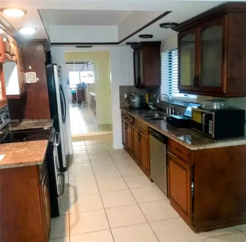 4411 NW 15th St, Lauderhill, FL 33313
