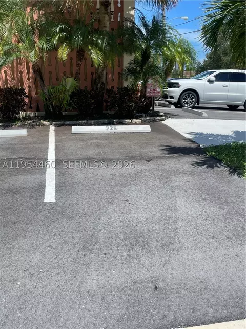 Exterior - 331 E Mcnab Rd #226, Pompano Beach, FL 33060 photo 7 of 7