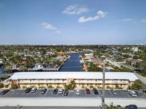 View/Area - 331 E Mcnab Rd #226, Pompano Beach, FL 33060 photo 2 of 6