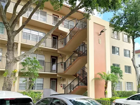 850 SW 133rd Ter #416B, Pembroke Pines, FL 33027
