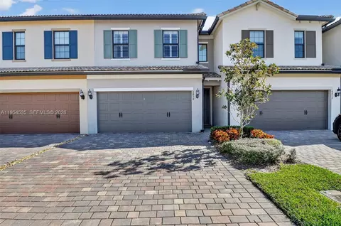 4850 San Fratello Cir, Lake Worth, FL 33467