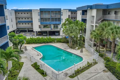 16750 NE 10th Ave #314/315, North Miami Beach, FL 33162