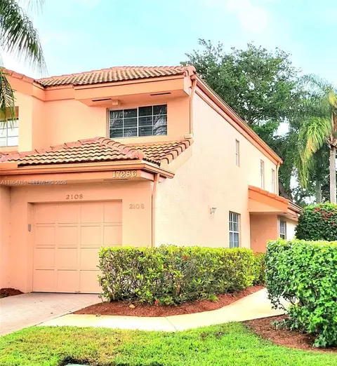 17286 Boca Club Blvd #2108, Boca Raton, FL 33487