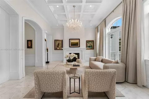 Living - 13291 Old Cutler Rd, Pinecrest, FL 33156 photo 1 of 2