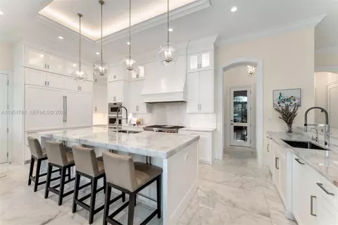 Kitchen - 13291 Old Cutler Rd, Pinecrest, FL 33156 photo 2 of 2