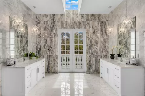 Bath - 13291 Old Cutler Rd, Pinecrest, FL 33156 photo 2 of 5