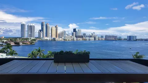 3600 Mystic Pointe Dr #913, Aventura, FL 33180