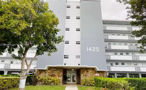1425 Atlantic Shores Blvd #209, Hallandale Beach, FL 33009