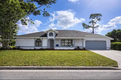 506 Corinne Dr, Lehigh Acres, FL 33936