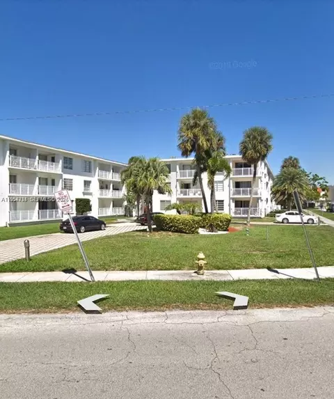 1631 NE 114th St #201, Miami, FL 33181