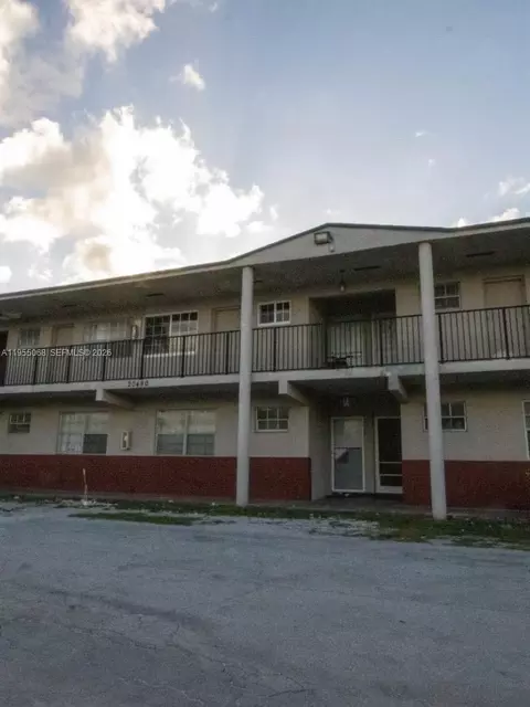 20490 NW 7th Ave #15, Miami Gardens, FL 33169