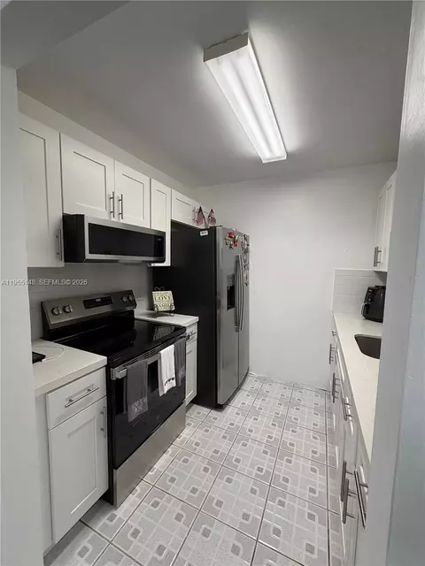 200 SW 132nd Way #109L, Pembroke Pines, FL 33027