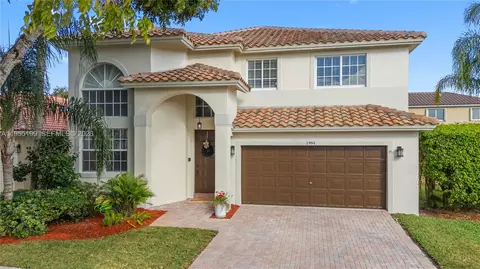 1994 NW 169th Ave, Pembroke Pines, FL 33028
