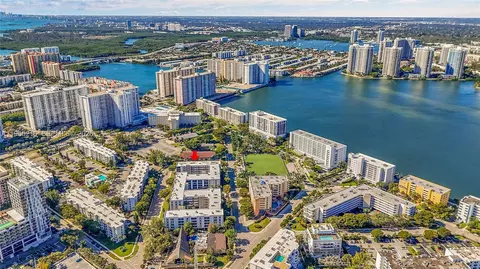 201 178th Dr #308, Sunny Isles Beach, FL 33160