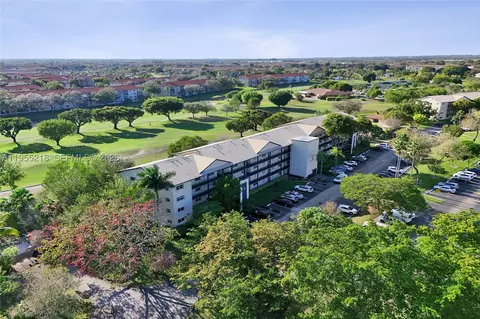 900 SW 128th Ave #103D, Pembroke Pines, FL 33027