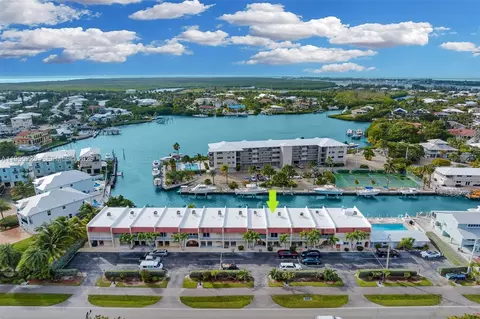 423 Sombrero Beach Rd #9, Marathon, FL 33050