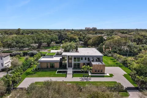 View/Area - 5900 SW 129th Ter, Pinecrest, FL 33156 photo 6 of 9