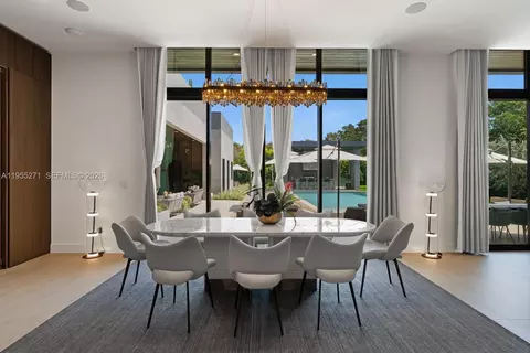 Dining - 5900 SW 129th Ter, Pinecrest, FL 33156 photo 2 of 3