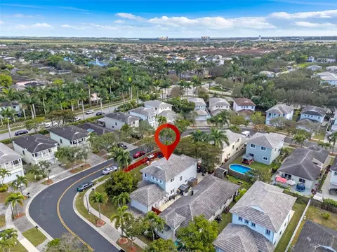 3176 NE 4 St, Homestead, FL 33033