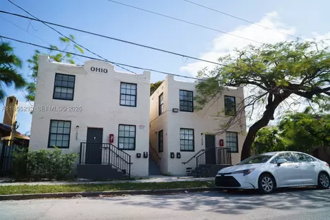 1068 NW 5th St, Miami, FL 33128