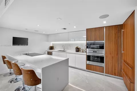 701 N Fort Lauderdale Beach Blvd #114, Fort Lauderdale, FL 33304