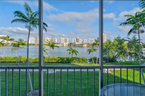 2861 Leonard Dr #F311, Aventura, FL 33160