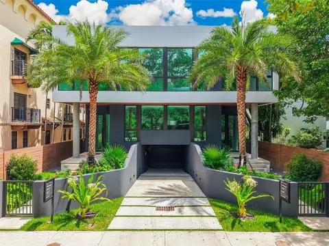 2822 Coconut #2822, Miami, FL 33133
