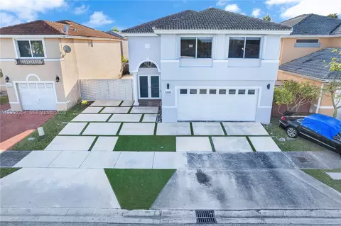 15668 SW 91st Ln, Miami, FL 33196