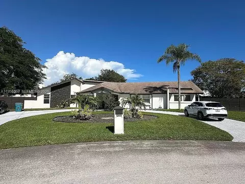 12645 SW 94th Ct, Miami, FL 33176