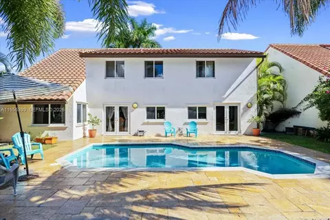2560 Bass Way, Hollywood, FL 33026