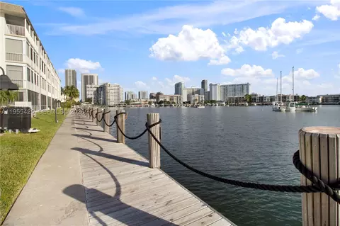 2200 Diana Dr #205, Hallandale Beach, FL 33009