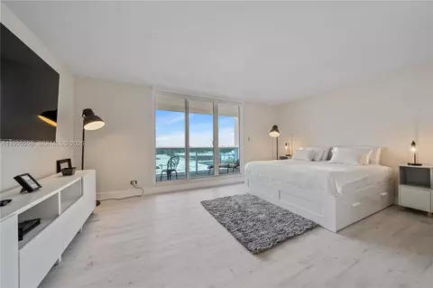 2301 Collins Ave #1130, Miami Beach, FL 33139
