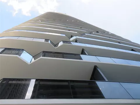 45 SW 9th St #4606, Miami, FL 33130