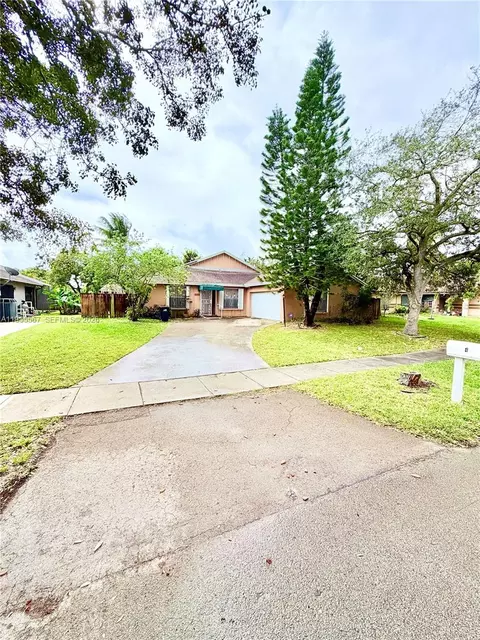 11334 SW 152nd Ter, Miami, FL 33157