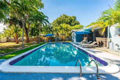 80 NW 40th St, Oakland Park, FL 33309