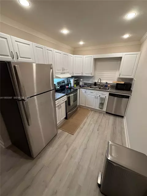 7765 SW 86th St #F2-112, Miami, FL 33143