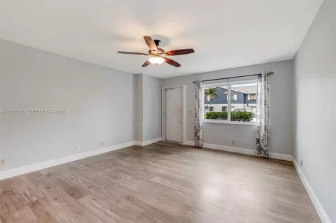 2641 Gately Dr W #902, West Palm Beach, FL 33415