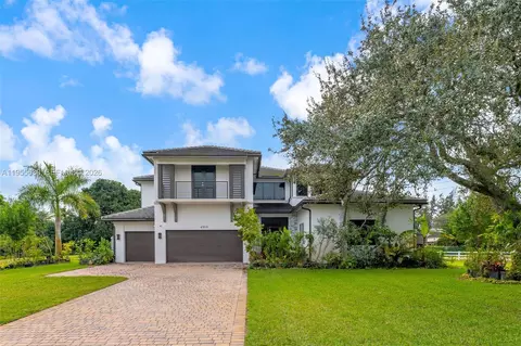 4950 SW 158th Ave, Southwest Ranches, FL 33331