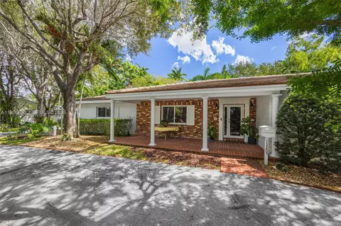 13205 SW 71st Ave, Pinecrest, FL 33156