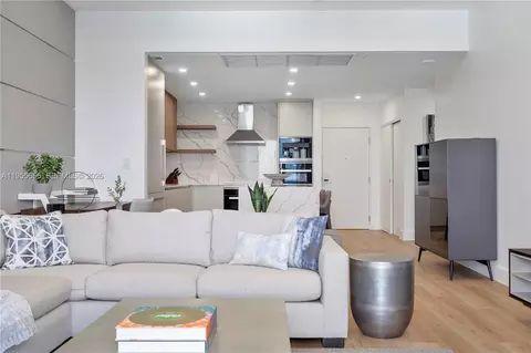2301 Collins Ave #1633, Miami Beach, FL 33139