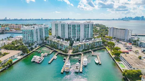 7910 Harbor Island Dr #402, North Bay Village, FL 33141