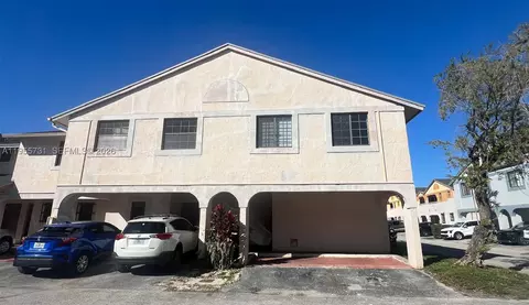 1465 SW 122nd Ave #1-19, Miami, FL 33184