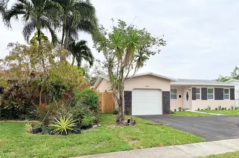 4241 Thomas St, Hollywood, FL 33021