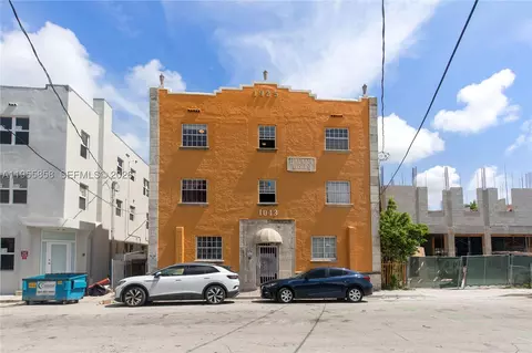 1043 NW 2nd St #9, Miami, FL 33128