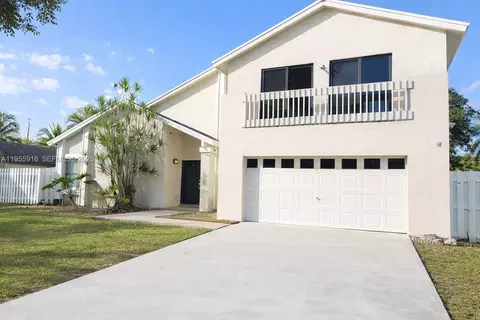 13505 SW 104th Ter, Miami, FL 33186