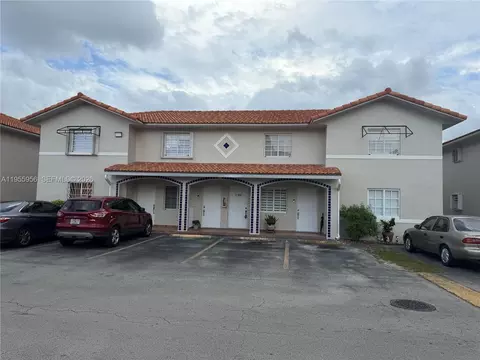 10101 W Okeechobee Rd #17202, Hialeah Gardens, FL 33016