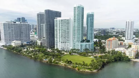 1900 N Bayshore Dr #2018, Miami, FL 33132