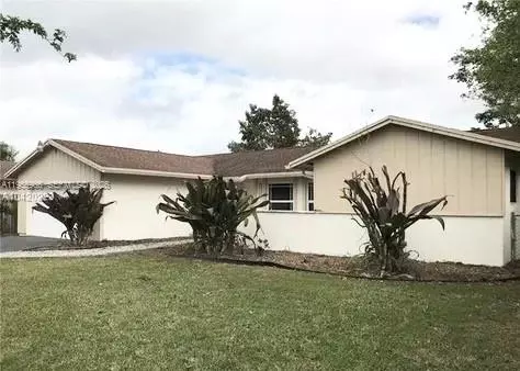 11031 SW 141st Ave, Miami, FL 33186