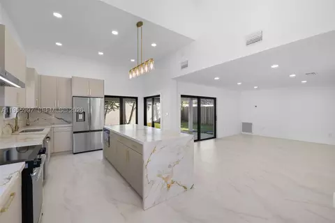 11260 SW 157th Ct, Miami, FL 33196