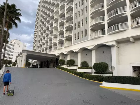 5401 Collins Ave #107, Miami Beach, FL 33140